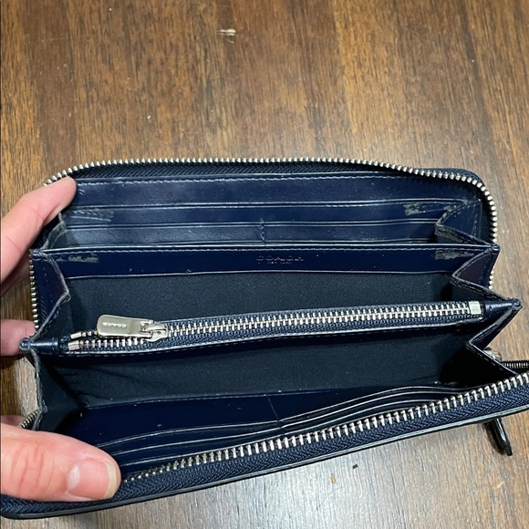 Coach leather studs and flowers zip around wallet - Picture 7 of 11